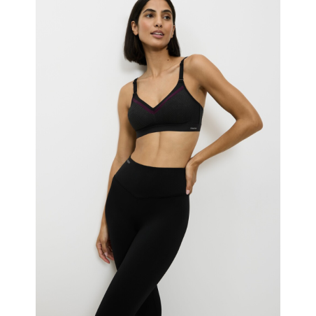 Soutien‑gorge sport Triaction Free Motion noir – Triumph