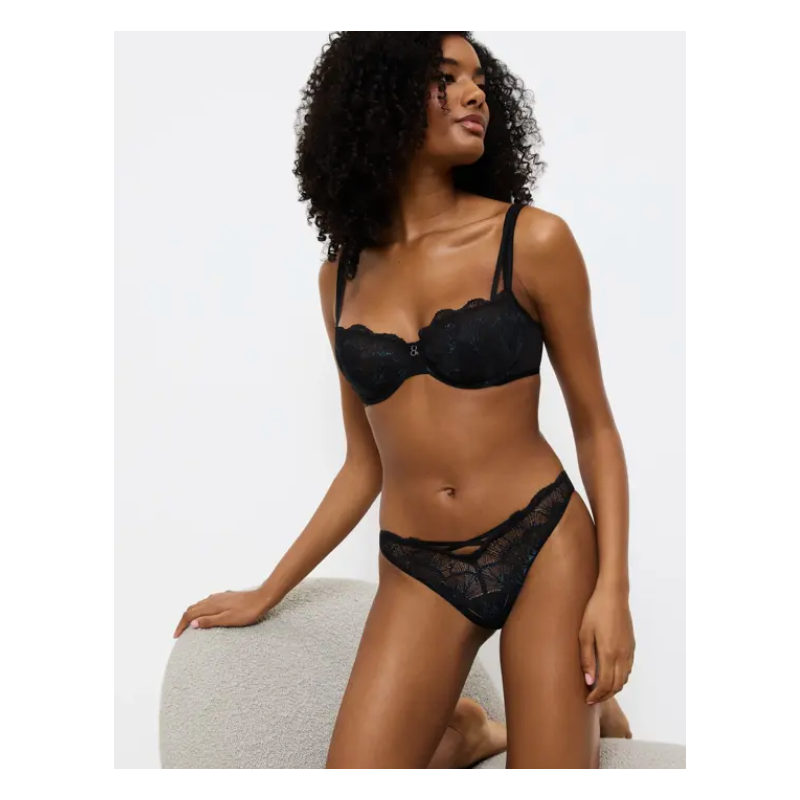 String Palina Moonlight Kiss noir – Triumph String Palina Moonlight Kiss noir – Triumph