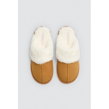 Chaussons maison effet daim camel
