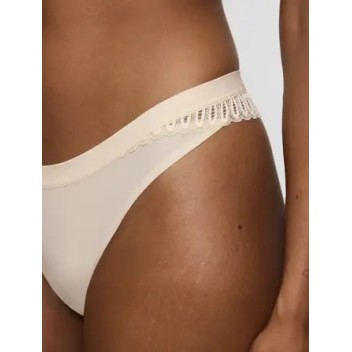 String Taille Haute Triumph Aura Spotlight Creamy Dream