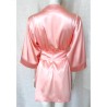 Kimono en satin doux – pêche ou noir – Élégance et confort pour toutes les occasions