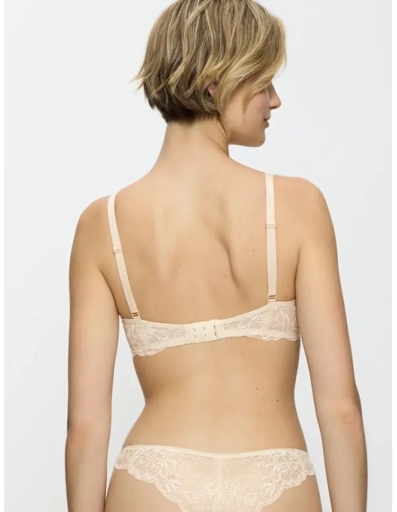 Soutien-gorge armatures dentelle crème – Triumph Amourette Charm | Félicià Intima