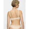 Soutien-gorge armatures dentelle crème – Triumph Amourette Charm | Félicià Intima