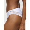 Culotte Amourette Tai dentelle – Triumph blanc ou chair | Félicià Intima