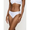 Culotte Amourette Tai dentelle – Triumph blanc ou chair | Félicià Intima