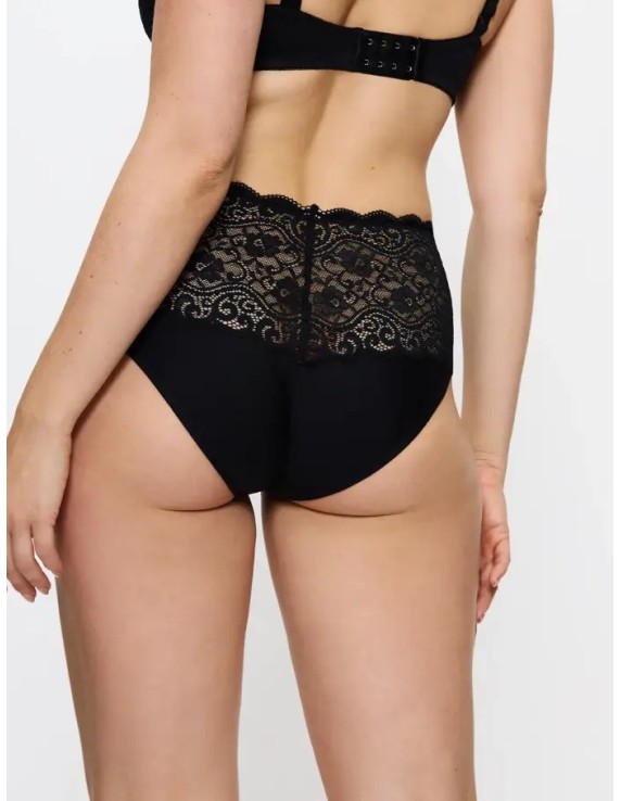 Culotte maxi dentelle – Triumph Amourette noir ou blanc | Félicià Intima