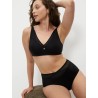 Soutien-gorge minimiseur noir – Triumph True Shape Sensation | Félicià Intima