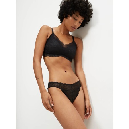 Culotte brésilienne noire – Triumph Lift Smart | Félicià Intima
